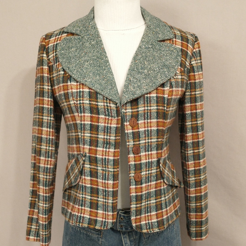 Vintage 70s Plaid Wool Blazer Chic Mod w Wide Collar Short Length Seventies SeeM